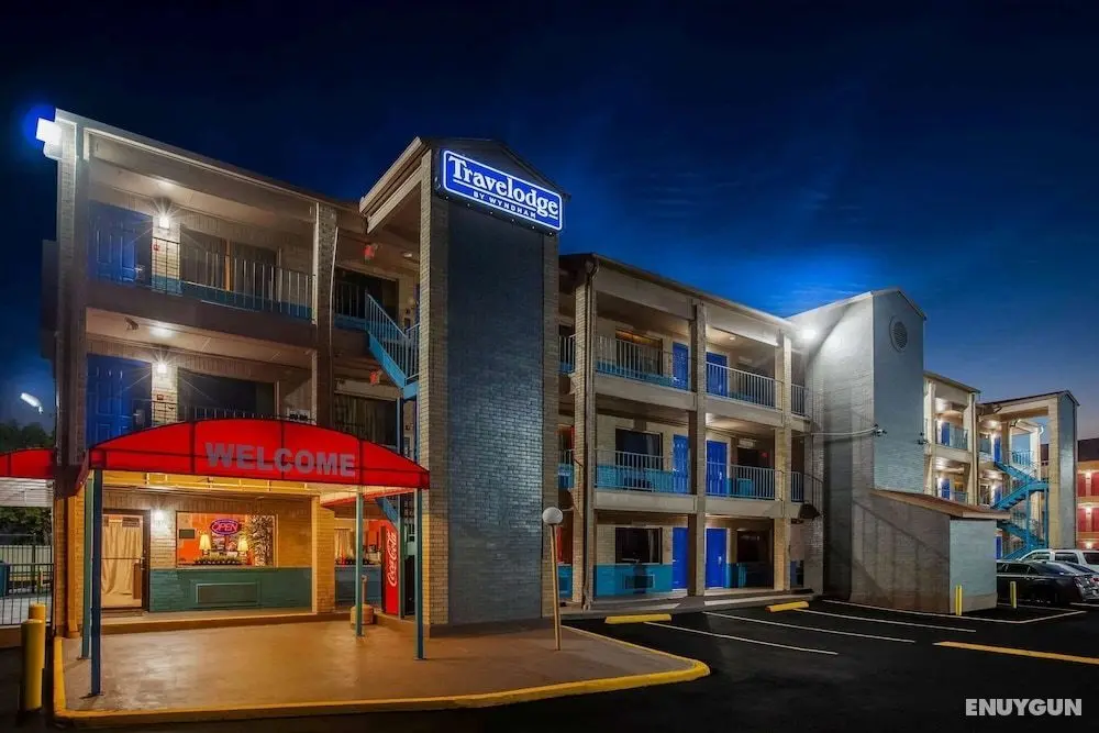 Travelodge by Wyndham Houston Hobby Airport - Öne Çıkan Resim