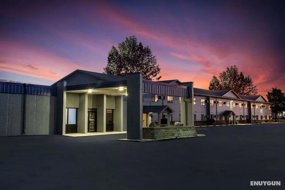 Travelodge by Wyndham Wahpeton Event Center - Dış Mekan