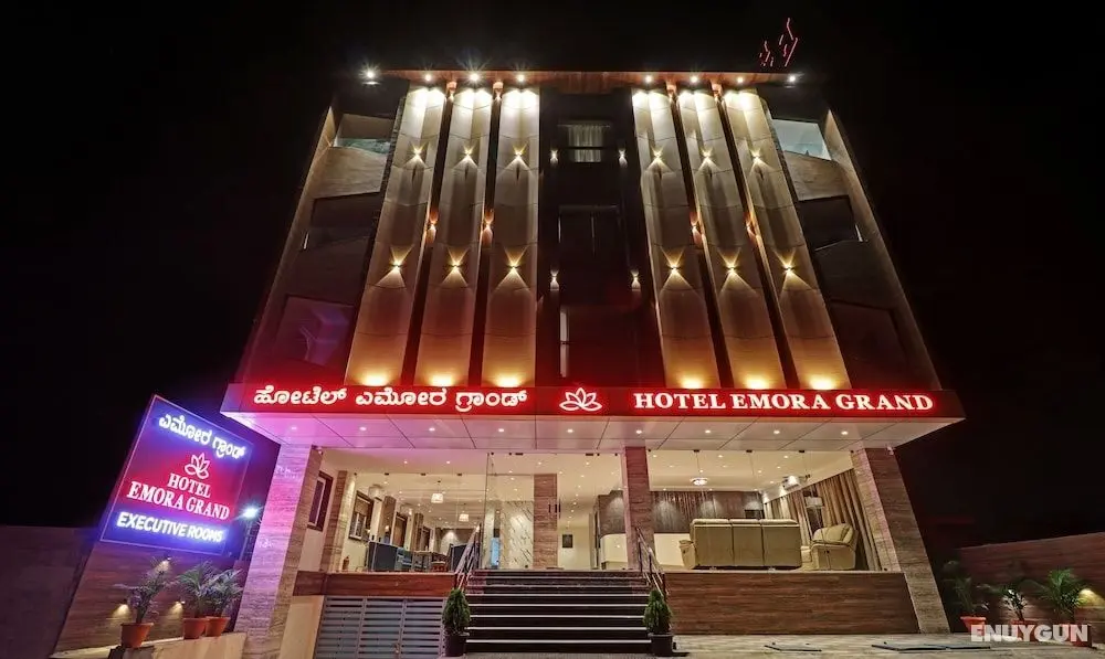 Treebo Trend Emora Grand - Dış Mekan