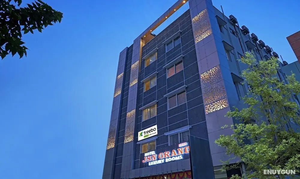 Treebo Trend JSN Grand - Dış Mekan