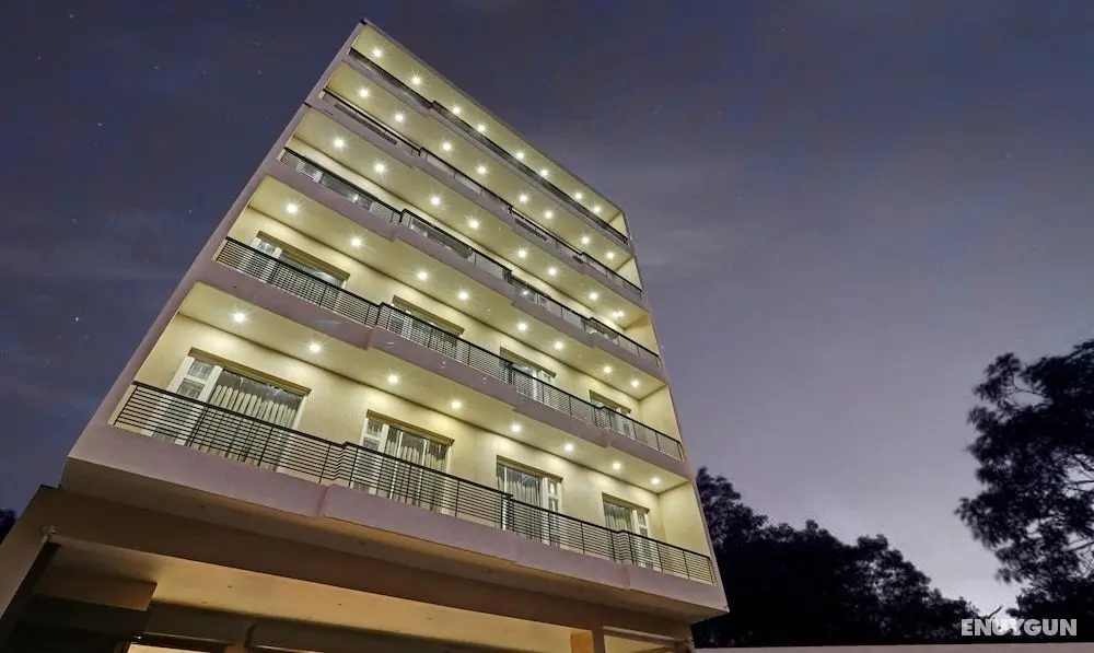 Treebo Trend Kamron Regency - Dış Mekan