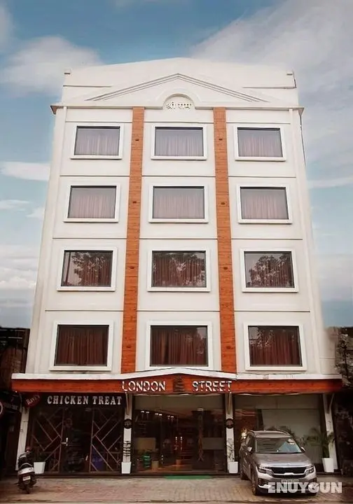 Treehouse London Street Amritsar - Öne Çıkan Resim