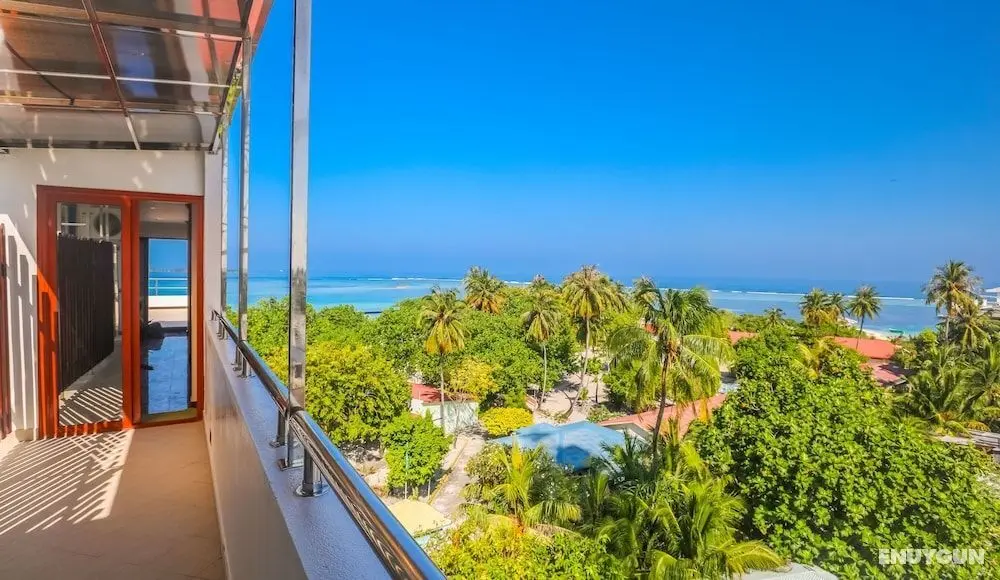 Triton Beach Hotel & Spa - Konum Öne Çıkanlar