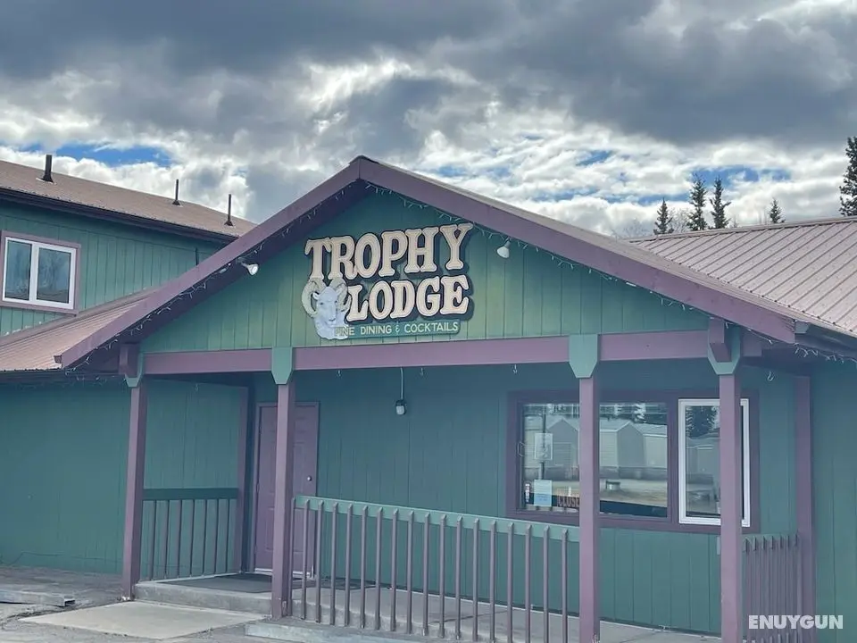 Trophy Lodge Accommodations - Öne Çıkan Resim