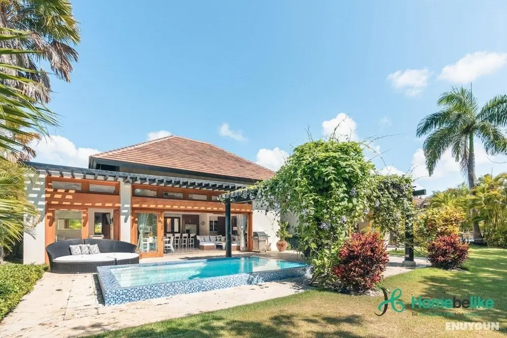Tropical 3BR Villa at Green Village B87 - Oda