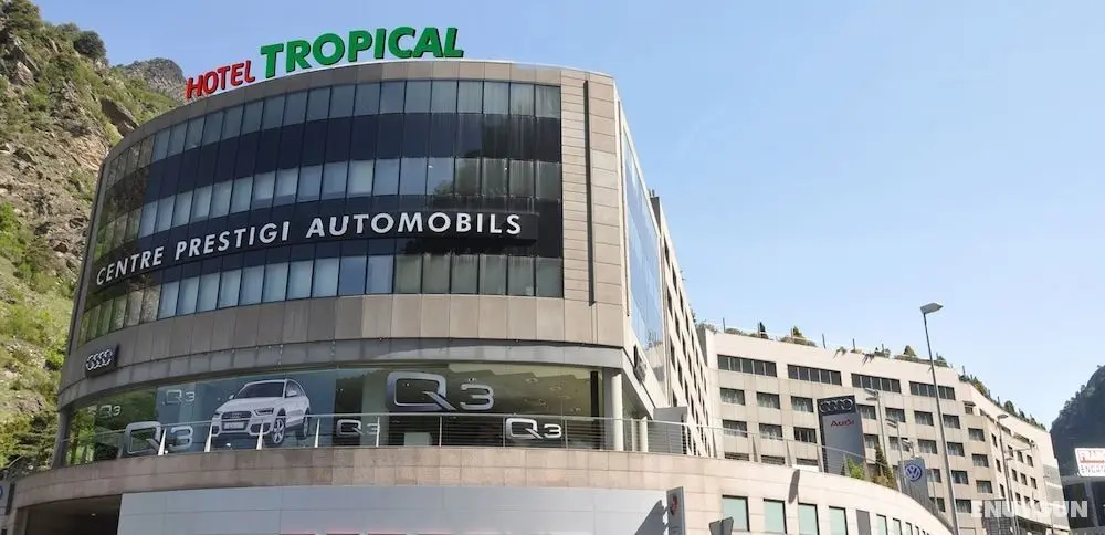 Hotel Tropical - Öne Çıkan Resim