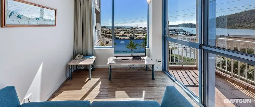 Tropical Marina views couples getaway - Öne Çıkan Resim