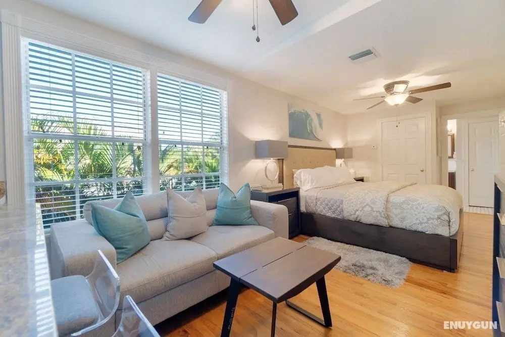 Tropical Nola Perfect Near Beach, Shops, and Restaurants! - Öne Çıkan Resim
