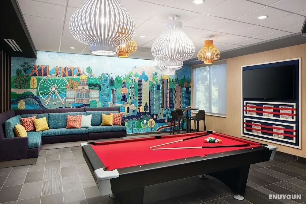 Tru by Hilton Atlanta Northlake Parkway, GA - Lobi