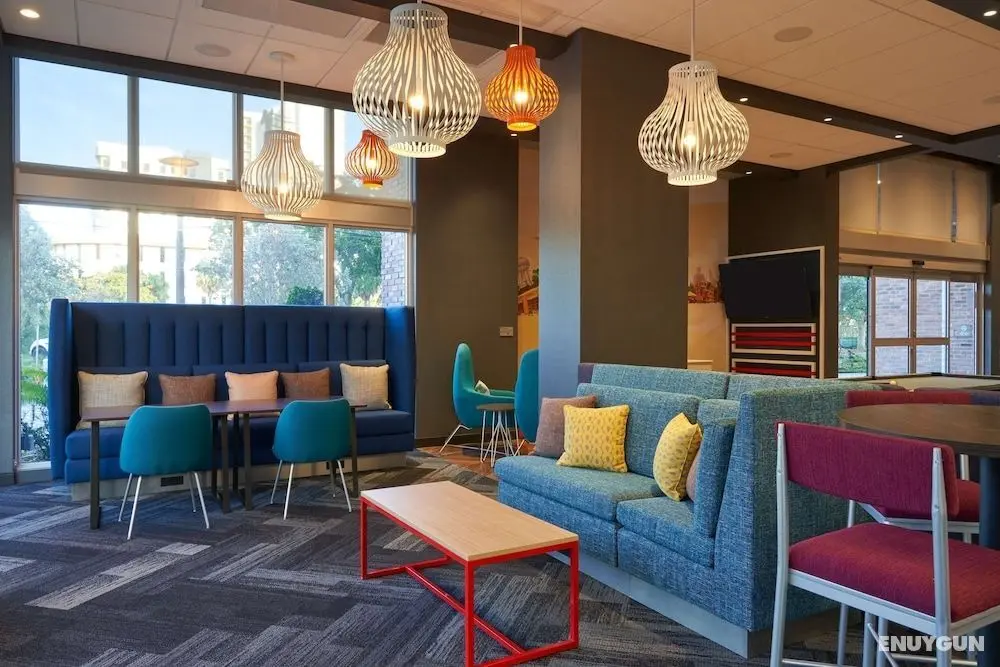 Tru by Hilton Fort Lauderdale Downtown - Lobi