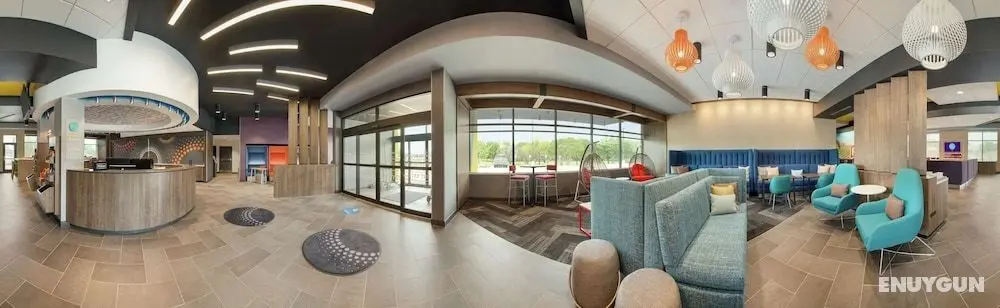 Tru By Hilton Frisco Dallas, TX - Lobi