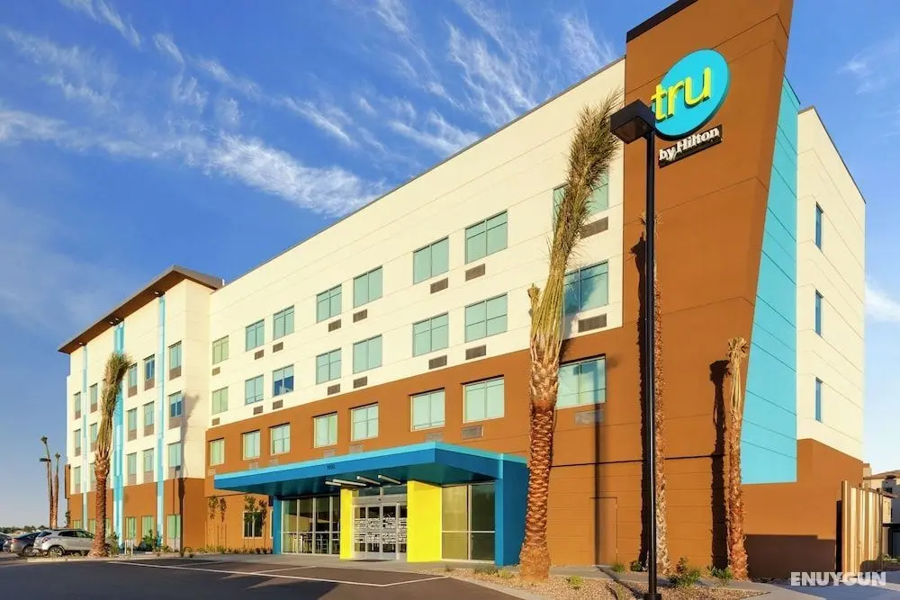 Tru by Hilton Gilbert - Öne Çıkan Resim