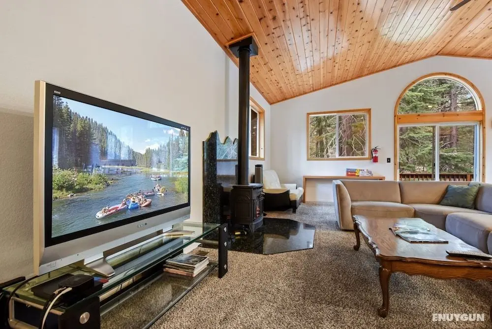 Truckee Pines Retreat - Öne Çıkan Resim