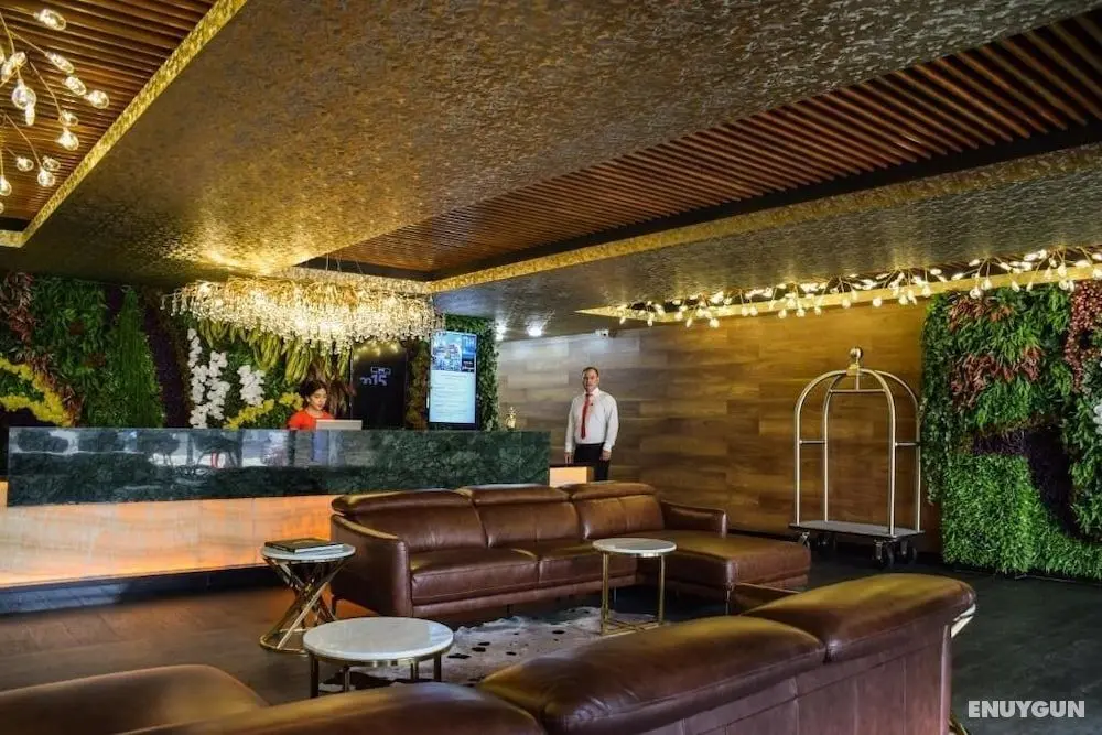 TRYP by Wyndham Santa Cruz - Lobi