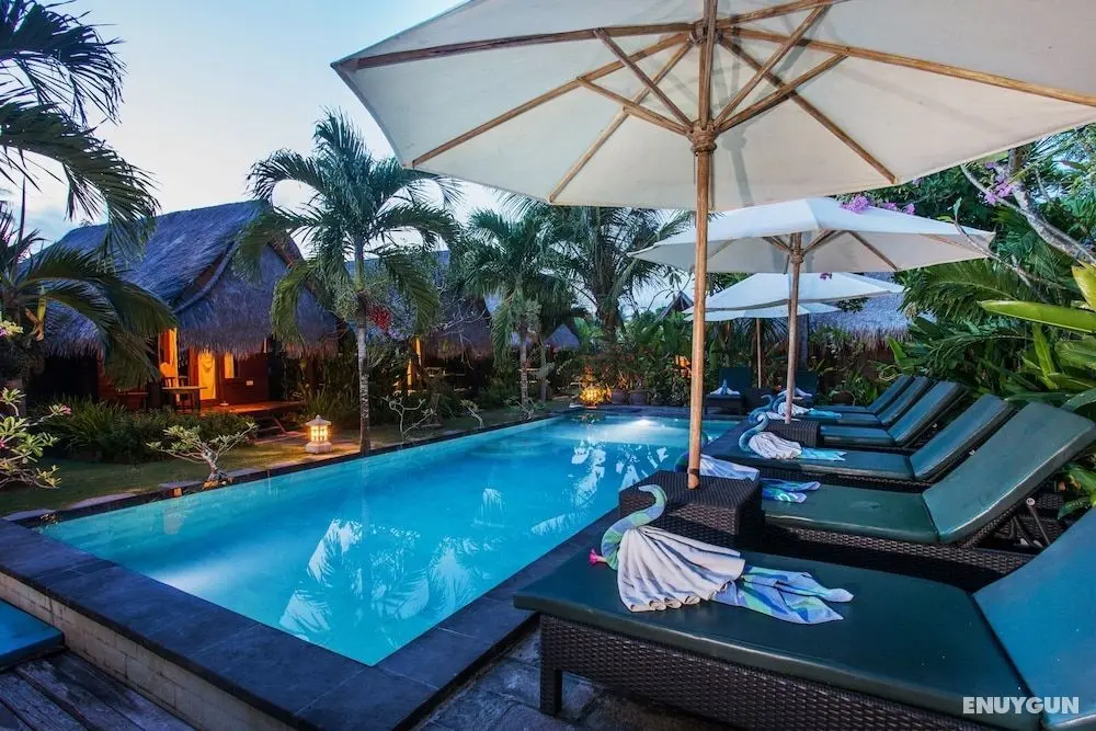 TS Hut Lembongan - Öne Çıkan Resim