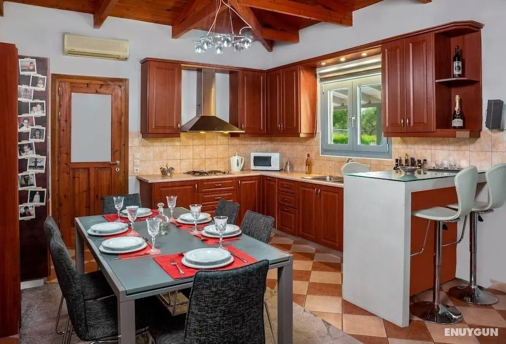 Tsoukalas Residence - Öne Çıkan Resim