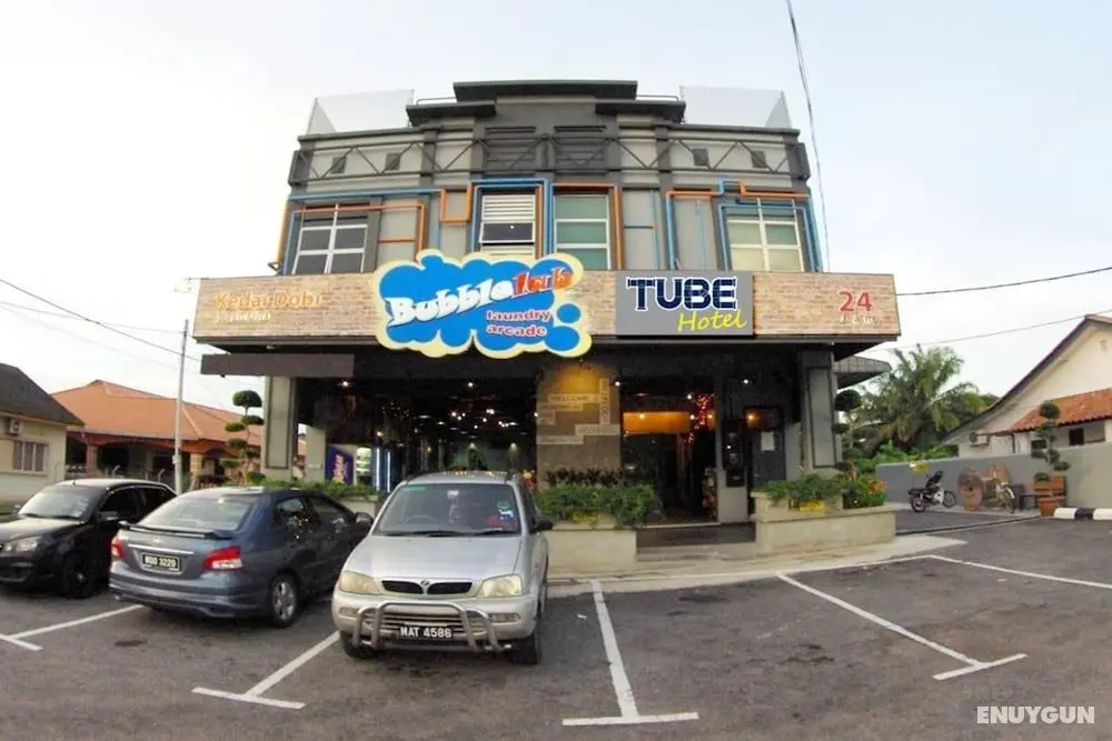 Tube Hotel - Dış Mekan