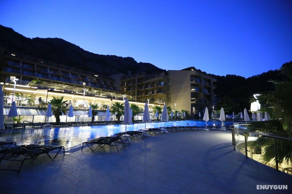 Turunç Premium Hotel