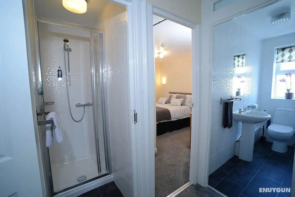 Twelve Holiday Apartments - Öne Çıkan Resim