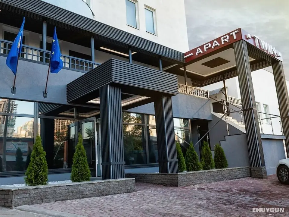 Twin Apart Hotel - Öne Çıkan Resim