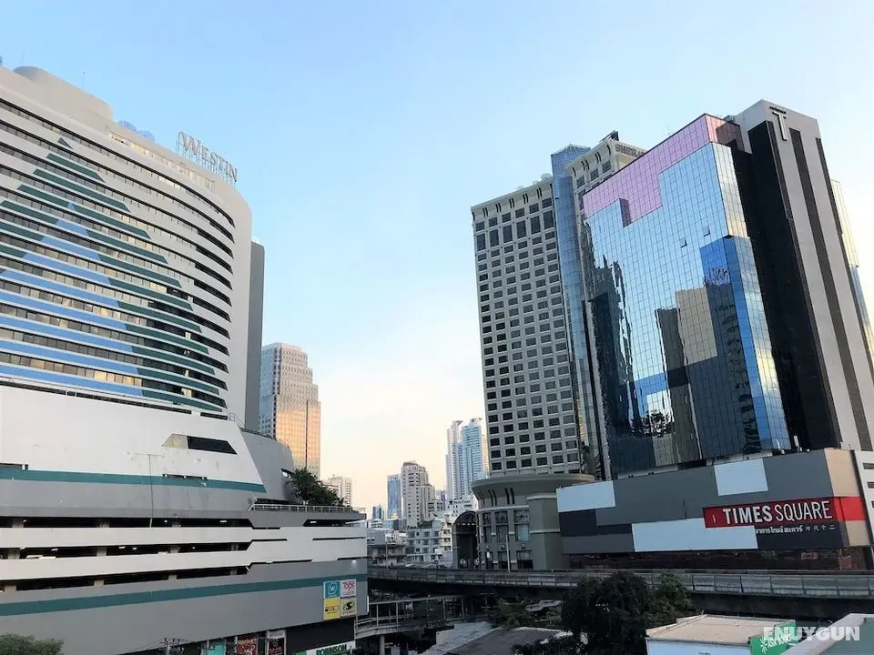 Twin Peaks Sukhumvit Suites - Oda Manzaraları