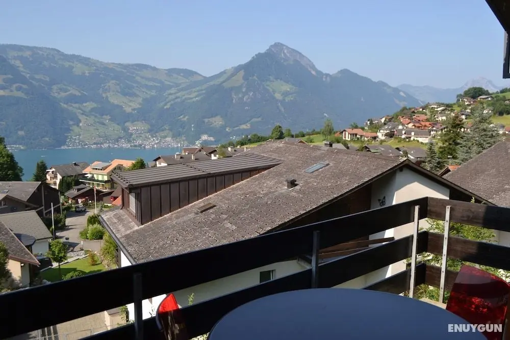 Two-bedroom Apartment for 4-5 Guests With Lake and Mountain Views - Dış Mekan
