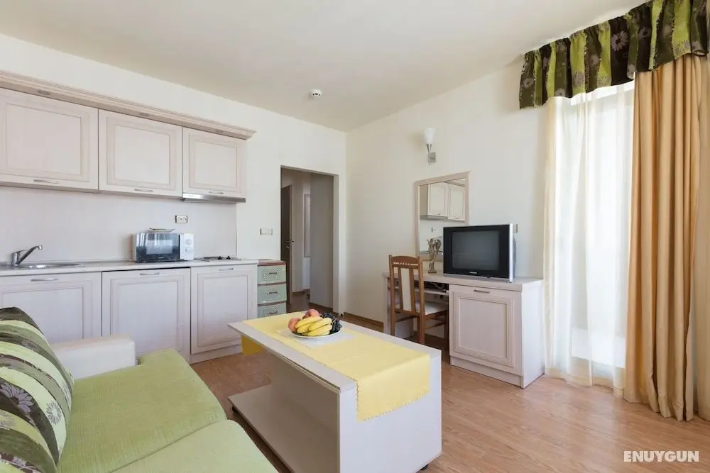 Two Bedroom Apartment with Balcony - Öne Çıkan Resim