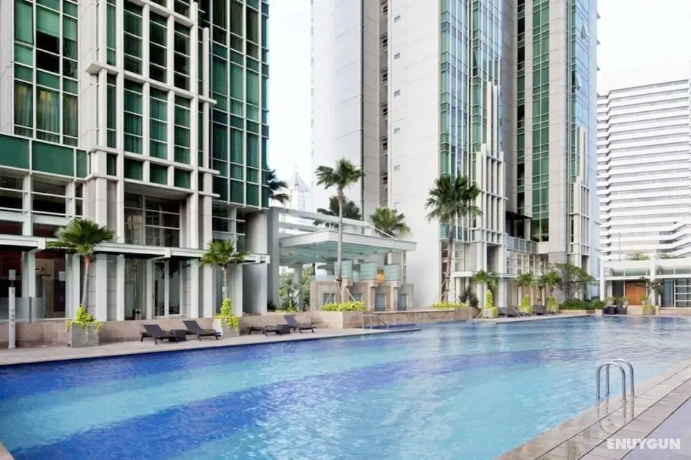 Two Bedroom Apartments Fraser Residence Sudirman - Mülk Olanakları