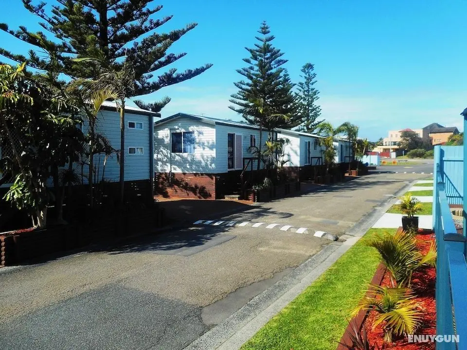 Two Shores Holiday Village - Dış Mekan