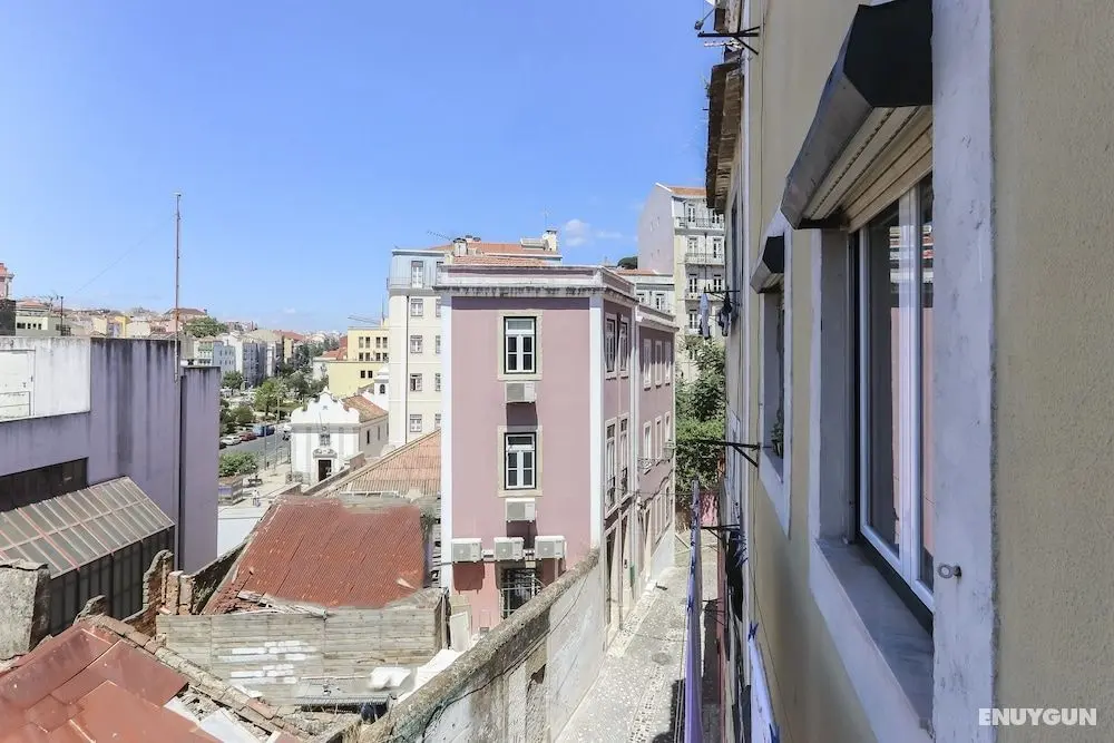 Typical Mouraria by Homing - Oda Manzaraları