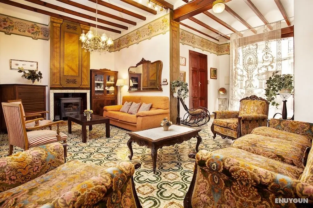 Typical Valencian House. Modernist Style. Recommended for Families - Öne Çıkan Resim
