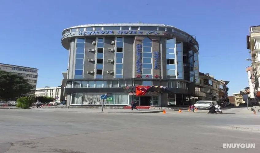 Üç Yıldız Hotel - Dış Mekan
