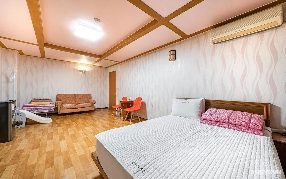 Ulsan Yeongnam Alps Sandia Oncheon - Öne Çıkan Resim
