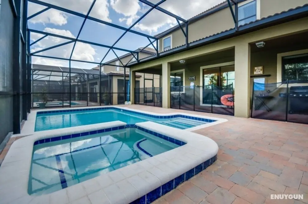 Ultimate Champions Gate Resort 8 Bedroom 5 Bath - Havuz