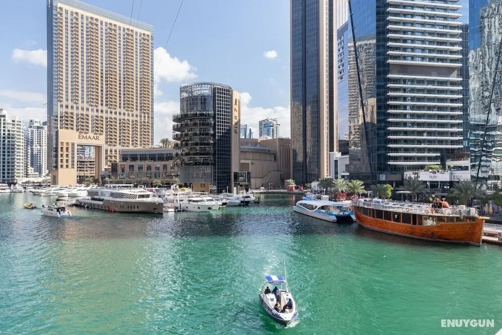 Ultramodern Studio With Sublime Decors in Dubai Marina - Öne Çıkan Resim