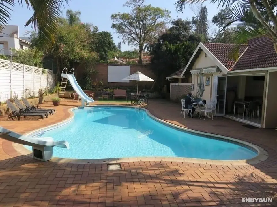 Umhlanga Guesthouse - Havuz