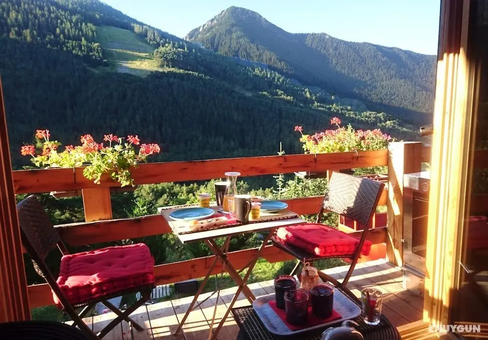 Un balcon en montagne - Yerinde Yemek