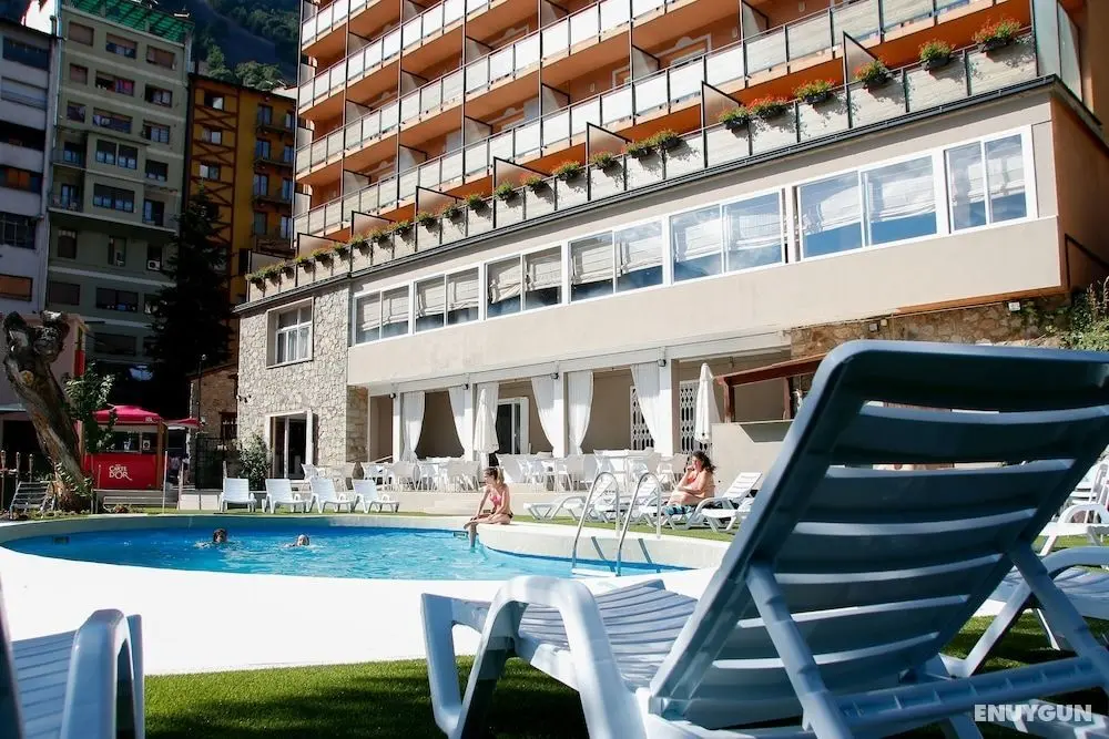 Unike Artic Hotel - Öne Çıkan Resim