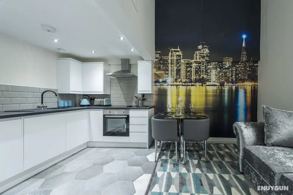 Union Bank Apartments - Öne Çıkan Resim