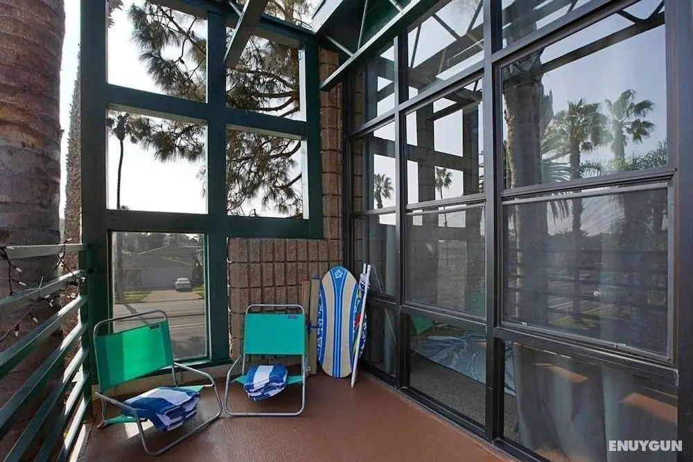 Unique 3BR Townhouse Close to the Ocean - Oda Düzeni