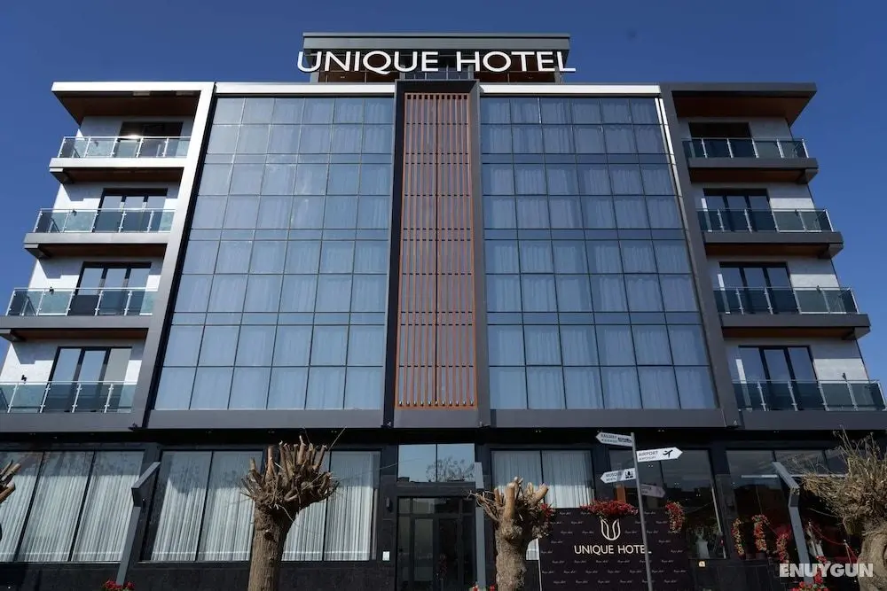 Unique Hotel - Dış Mekan