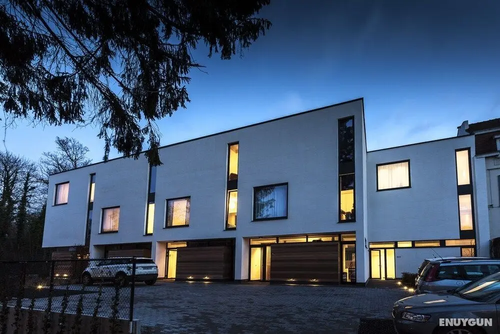 Unit 4 - Spacious Smart Home Triplex Private Garden & Parking - Dış Mekan