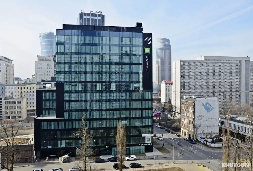 UNIT Warszawa Centrum Room by Metro Rondo ONZ - Dış Mekan
