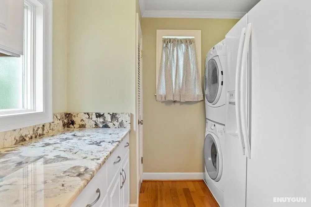 Updated 1-bedroom House in Baton Rouge - Oda