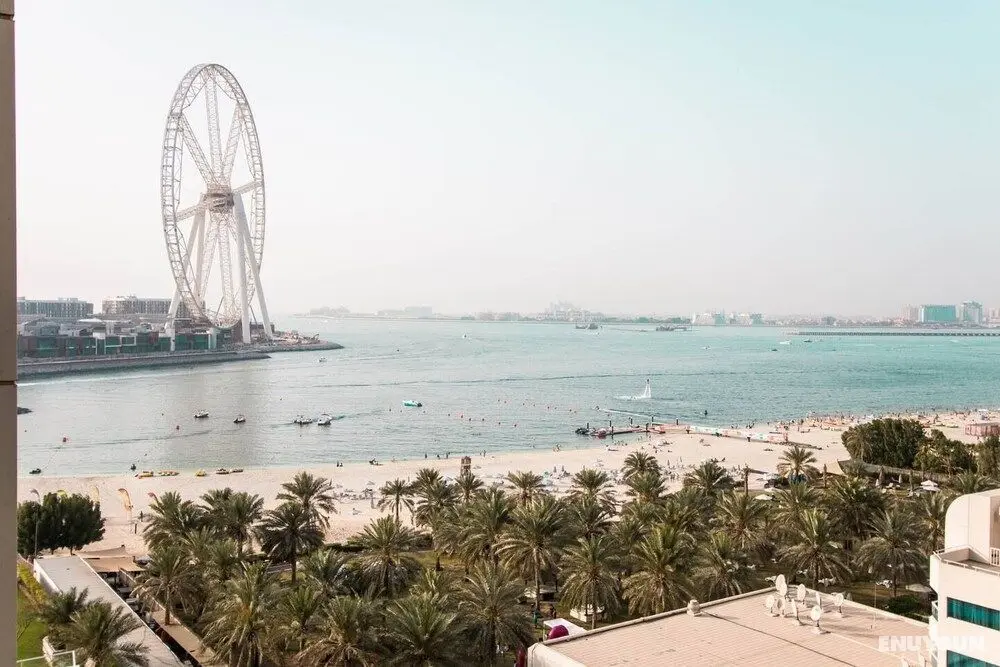 Upscale 1BR - Sea Views - Direct Beach Access! - İç Mekan