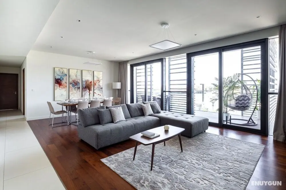 Upscale 3BR Apartment In Prime Location - City Walk - Öne Çıkan Resim