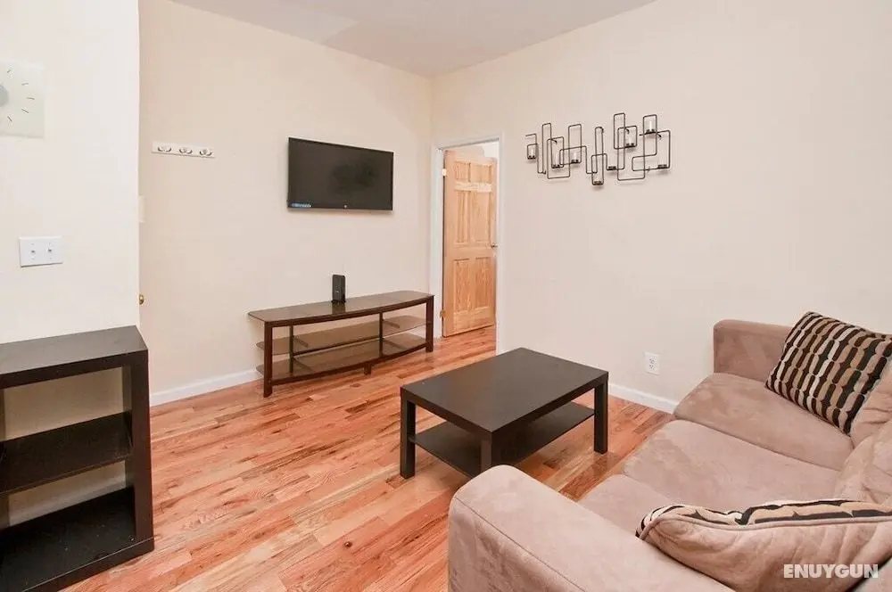 Upscale Newly Renovated 2 BR on Midtown East - Öne Çıkan Resim