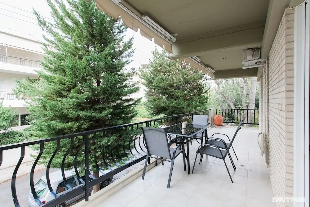 UPSTREET Modernized & Spacious 2BD Apartment in Chalandri - Oda Düzeni