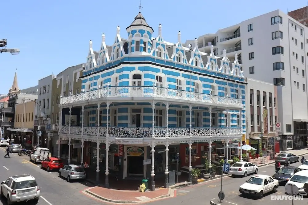Urban Hive Backpackers - Dış Mekan