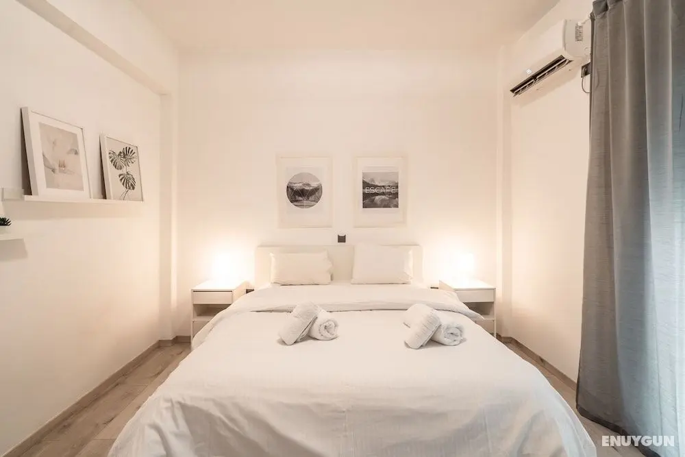 Urban Serenity Gem in Kallithea Area - Oda